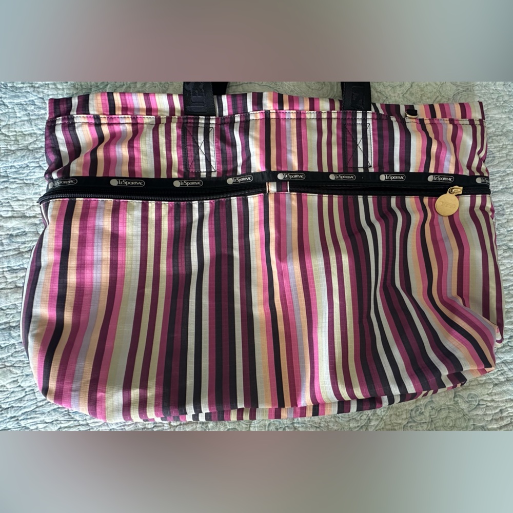 Lesportsac Carlin Foldable Striped Tote Bag - Picture 6 of 16